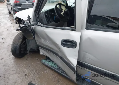 2005 Chevrolet Tahoe Ls z USA, uszkodzony, nr VIN 1GNEK13T85J162916